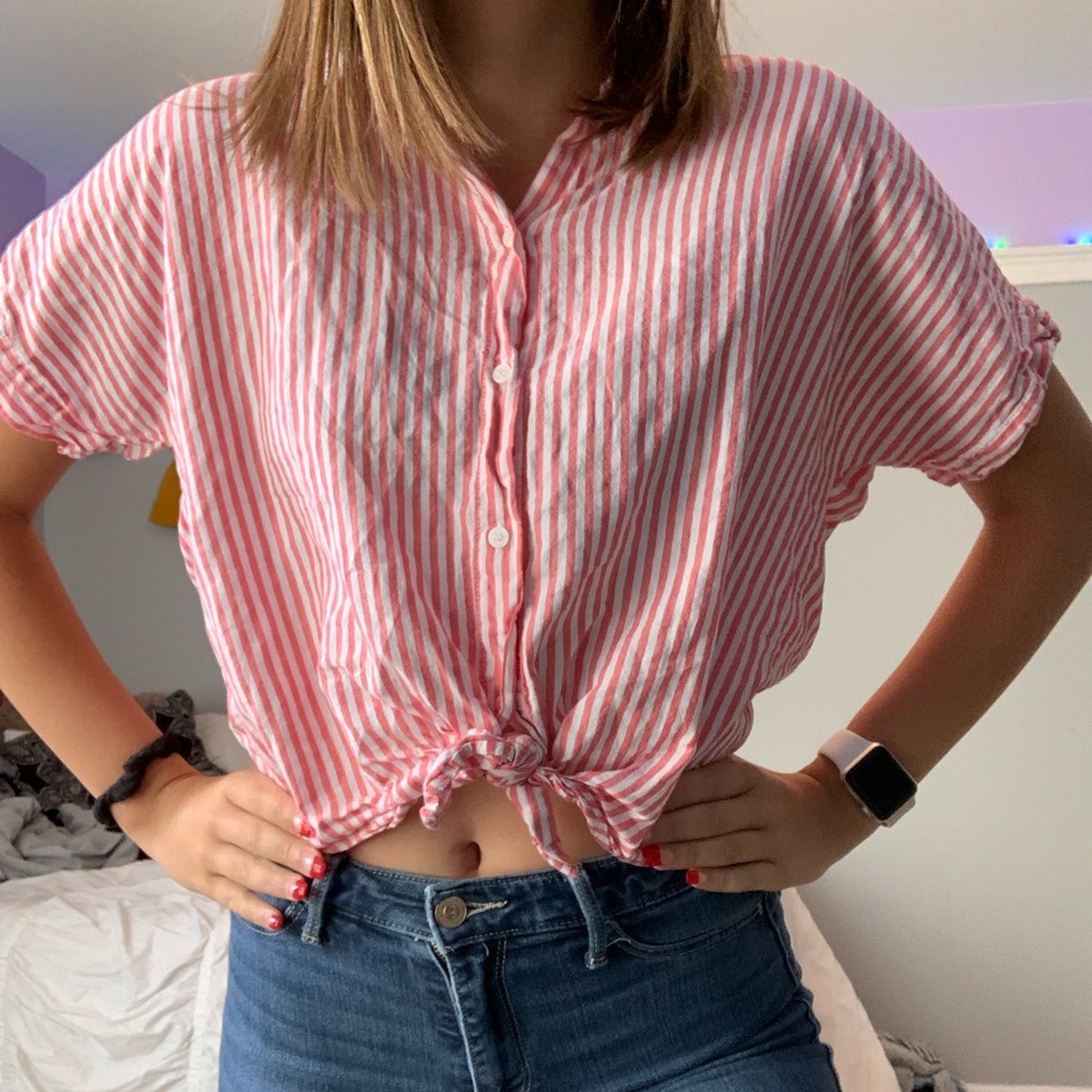 Striped tied up top
